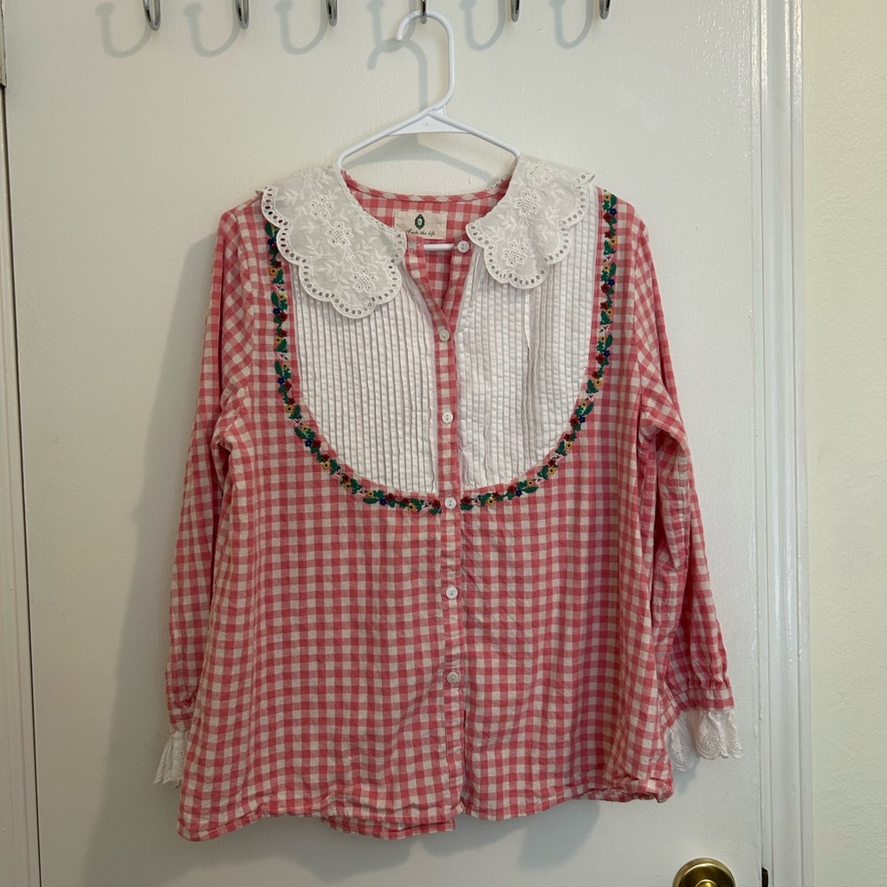 Vintage Pink Gingham Button-Front Top with Lace Collar